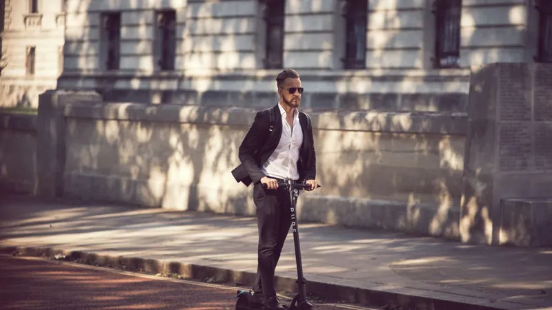 Ce condiţie trebuie să îndeplinească trotinetele şi bicicletele - Foto: Pexels/Wellington Silva