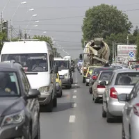 Bucureștenii petrec cel mai mult timp în Trafic dintre europeni. Foto Inquam Photos/Octav Ganea