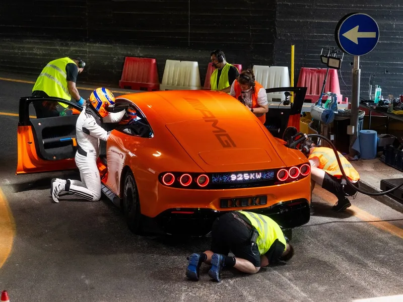 Nou record mondial pentru o mașină electrică: 5.479 km în 24h, înconjurul Pâmântului în sub 8 zile - Foto: Mercedes-AMG