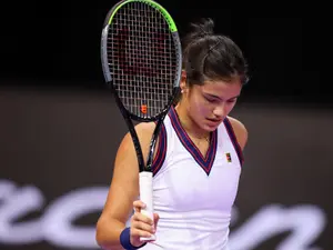 Jucătoare de tenis Emma Răducanu are probleme în carieră Foto: INQUAM Photos/Simion Sebastian Tătaru