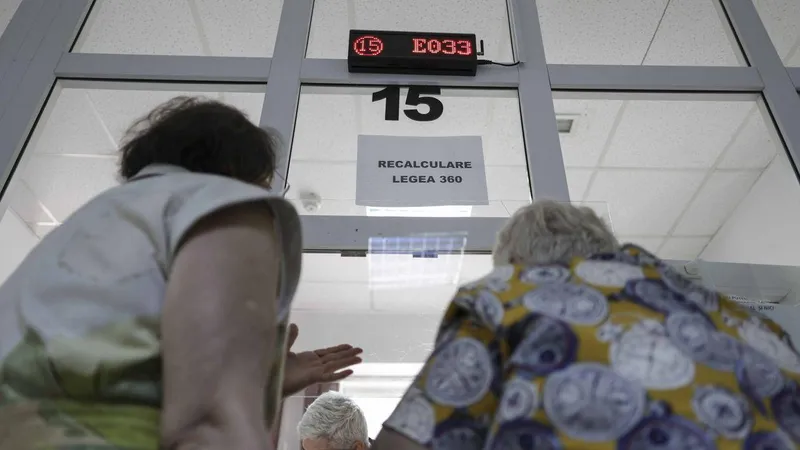Pensionarilor ar urma să li se deconteze integral cheltuielile de mii de lei - Foto: INQUAM Photos / Octav Ganea
