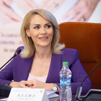 Gabriela Firea rânjind/FOTO: facebook.com