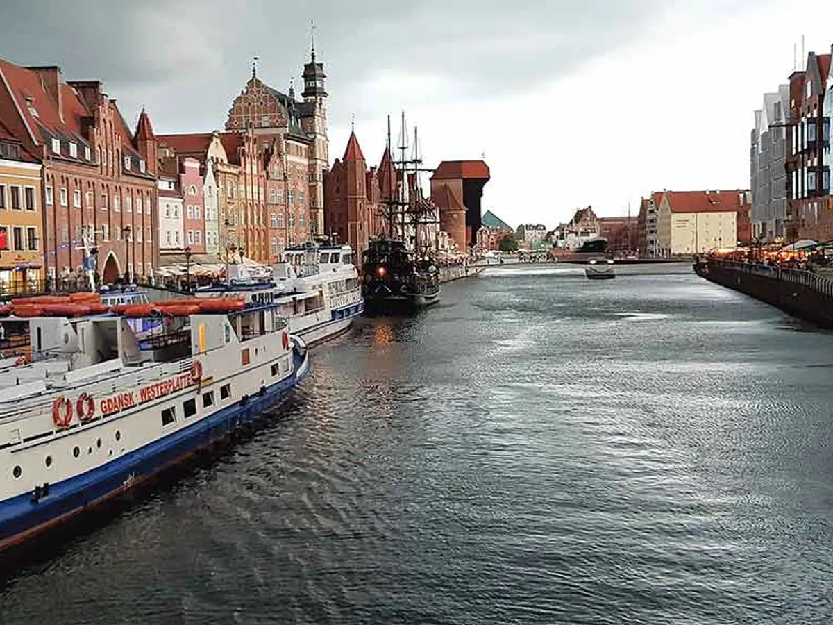 Canalul principal din Gdansk, unul dintre locurile preferate de
promenadă