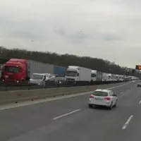 Coadă la Nădlac, vineri, 12 aprilie