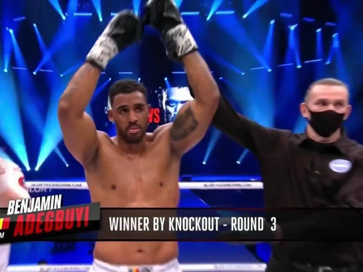 Benny Adegbouyi l-a învins pe Badr Hari