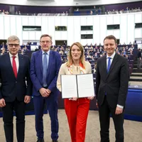 Parlamentul European a adoptat Bugetul UE 2024 în forma negociată de un europarlamentar român - Foto: Facebook/Siegfried Muresan