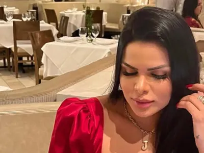 A rămas însărcinată, dar n-avea nicio idee ce avea să urmeze: ”A spus că e singur”. Va deveni mamă și bunică în același timp