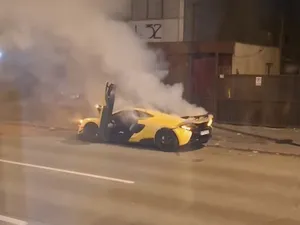 Un bolid McLaren de 570 cai și peste 200.000 €, mistuit de flăcări pe un bulevard din București - Foto: Facebook/Info Trafic București și Ilfov