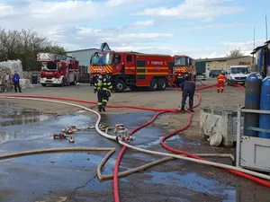 Incendiu la un REMAT din Alba Foto: IGSU