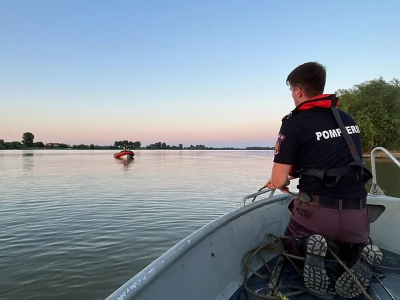 Persoană căutată în apă după ce două ambarcațiuni s-au ciocnit în Delta Dunării  - Foto; ISU Dobrogea / imagine cu caracter ilustrativ