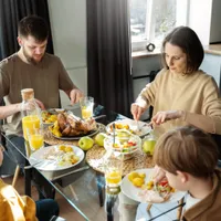 Cum să îi faci pe copii să mănânce legume? Trucuri pentru a scăpa de mofturile alimentare - Foto: Freepik (Imagine cu rol ilustrativ)