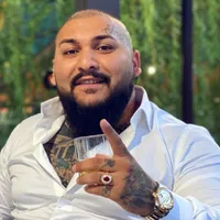 Dani Mocanu, acuzat de tentativă de omor. Manelistul a fost reținut pentru 24 de ore - FOTO: Facebook/ Dani Mocanu