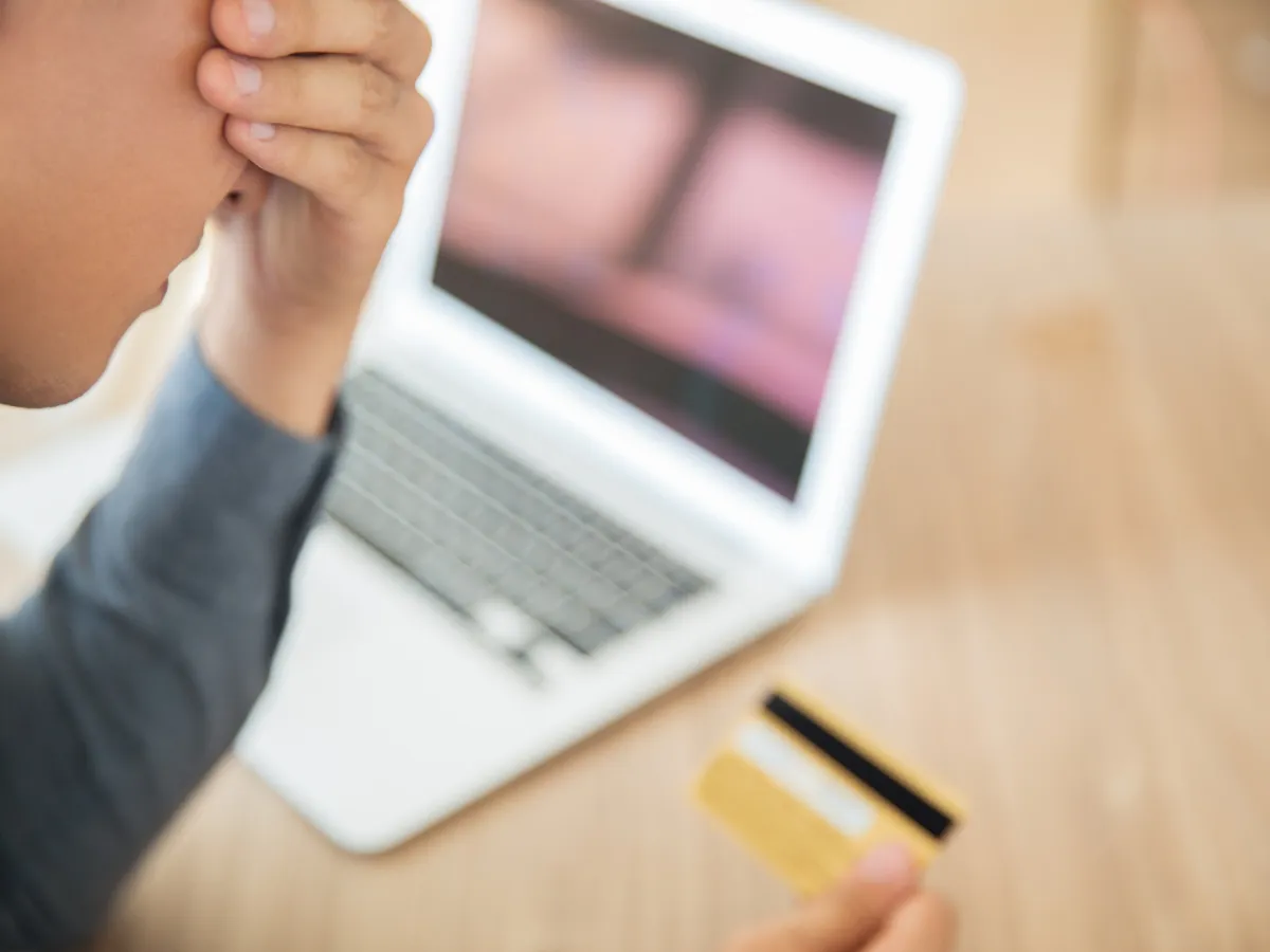 Avertisment oficial: românii vizați de un nou val de tentative de fraudă online în 2026