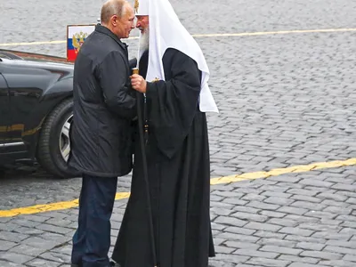 Președintele Putin, fost agent KGB, și Patriarhul Bisericii Ortodoxe Ruse, Kirill, fost colaborator al acestui serviciu secret, au un scop comun: menținerea și extinderea influenței Rusiei în țările cu care se învecinează.