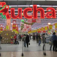 50 de hipermarketuri Auchan amendate, 14 închise temporar. / Foto: Satu Mare News, Facebook