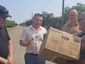 Tatăl a primit de la Putin un cuptor cu microunde în locul fiului mort pe front. Cadou pentru jertfă - Foto: Presa