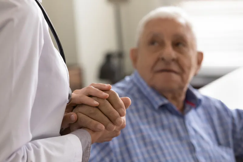 pensionar la spital - Foto: magnific