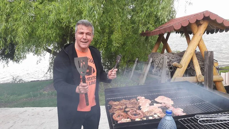 Dan Bittman crede în grătar. Foto Facebook, contul oficial al solistului