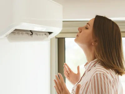 Greșeala comună care îți poate dubla factura la energie când folosești aerul condiționat acasă - Foto: Profimedia images
