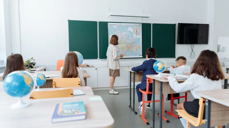 Fără meditații la clasă. Elevii vor face naveta pentru un profesor bun și ca să nu încalce legea / Pexels
