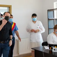 România va dona vaccinuri împotriva COVID-19 către Tunisia, Vietnam, Egipt și Albania/FOTO: Facebook/FlorinVcitu