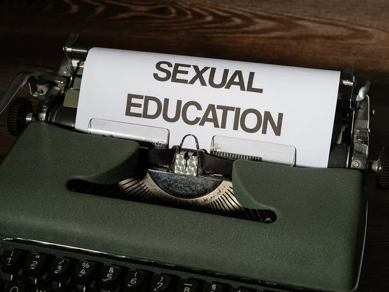 Educația sexuală în școli - doar din clasa a 8-a și numai cu acordul scris al părinților/ FOTO: pixabay.com