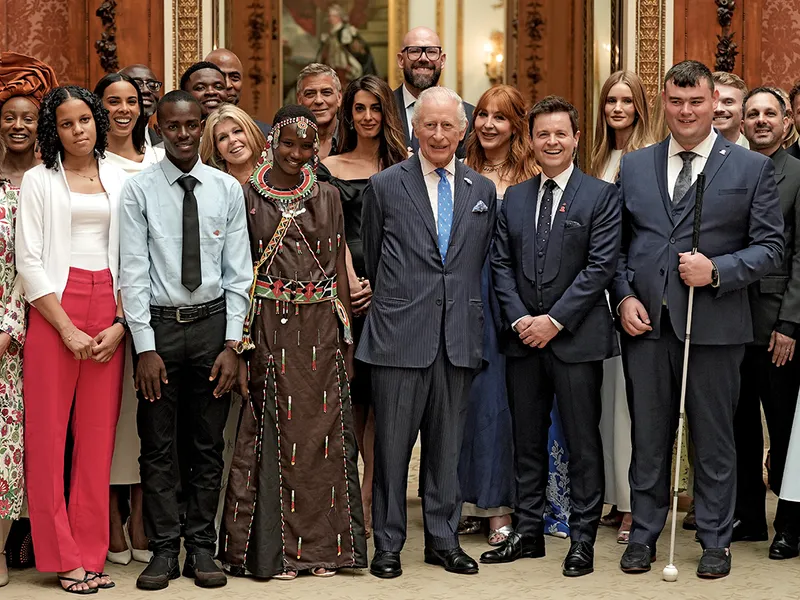 Regele Charles cu laureații King’s Trust Awards din acest an și invitații la o recepție la Palatul Buckingham