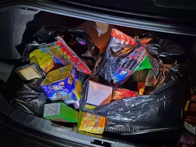 Petarde confiscate - FOTO Poliția de Frontieră