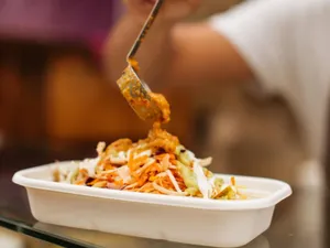 Mâncare gata pentru a fi servită în restaurant - Foto: Pexels/Rachel Claire