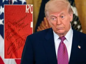 Mesajul special scris de Cristiano Ronaldo pe tricoul oferit lui Donald Trump