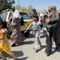 ONU: Peste jumătate dintre afganii care au fost obligați să își părăsească locuințele sunt copii/FOTO: Aljazeera