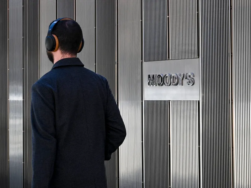 Moody’s apreciază măsurile de austeritate luate de Guvern. Dar trage un semnal de alarmă pentru 2026 - Foto: Profimedia Images