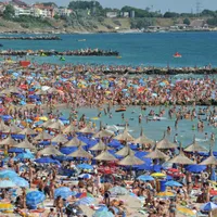 Peste 100.000 de turiști, asteptați în acest week-end pe litoral. Cât costă o noapte de cazare - Foto: Profimedia images - Caracter ilustrativ