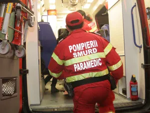 Doi adolescenți la un pas de moarte după ce s-au urcat pe tren pentru un selfie - Fototiv): Arhivă (imagine cu rol ilus