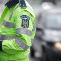Un șofer a fost oprit cu focuri de armă de către polițiști. Motivul pentru care a fugit de poliție. Foto: Profimediaimages.ro (Imagine cu caracter ilustrativ)