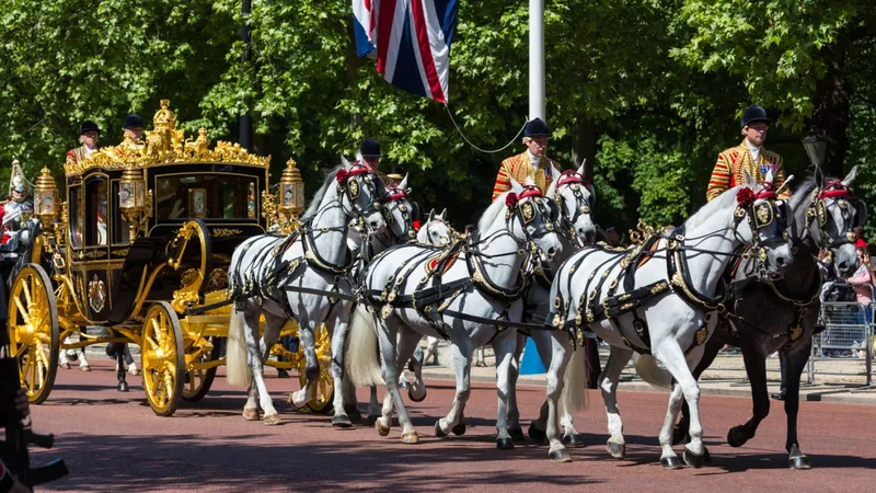 Diamond Jubilee State Coach, folosită de încoronarea Regelui Charles al III-lea - Foto: Flickr/Michael Garnett