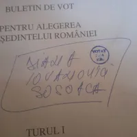 Diana Șoșoacă s-a pus singură pe buletinul de vot. Poliția anchetează - Foto: news.ro