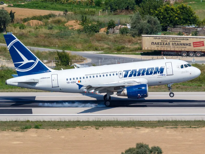 Piloții TAROM cu 30.000 lei/lună și pensie de 13.000 lei, în grevă pentru salarii. E haos la Otopeni - Foto: Profimedia Images