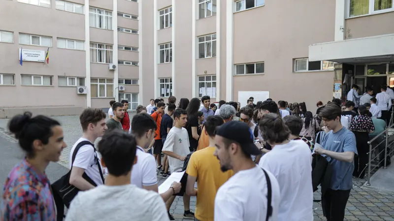 197 de elevi au absentat în București de la proba obligatorie a profilului de la Bacalaureat - Foto: Inquam Photos / Octav Ganea