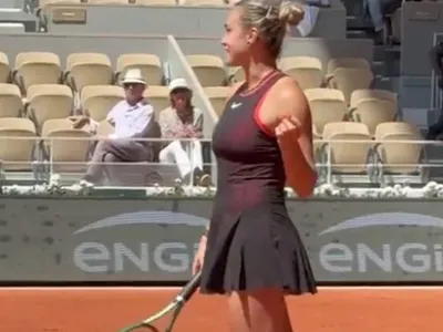 Aryna Sabalenka a oprit meciul la Roland Garros și i-a zis direct arbitrului: ”Nu e prea aproape de mine?”