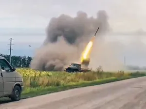 Război Thailanda-Cambodgia. 16 morți și zeci de răniți. Cambogienii atacă cu rachete rusești BM-21 - Foto: X/ @Defence_Index