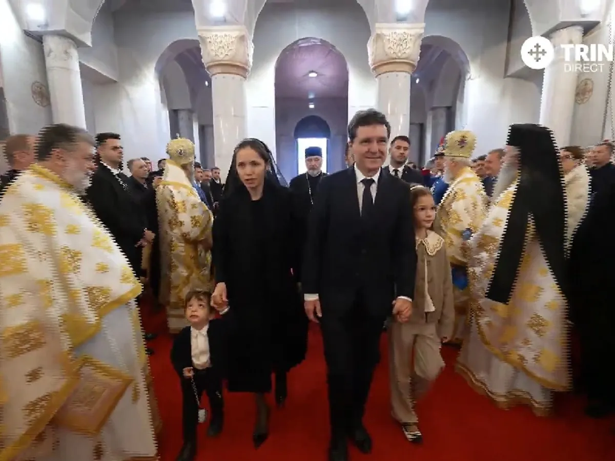 Ce a făcut fiul lui Nicușor Dan când a ajuns la Catedrală. Achim a profitat de moment