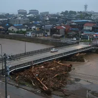 Un om a murit și șase sunt dispăruți în Japonia, în urma inundațiilor și alunecărilor de teren - Foto: Profimedia Images