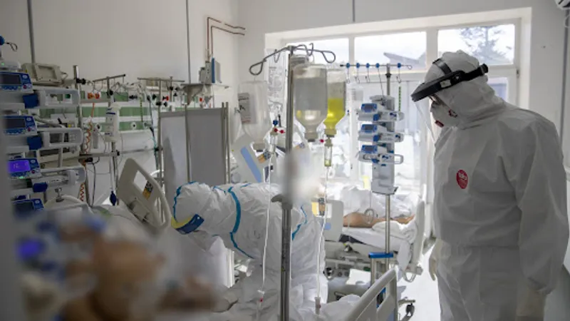 Leziuni pulmonare grave la tineri care s-au dus târziu la spital/foto: mesagerulneamt.ro