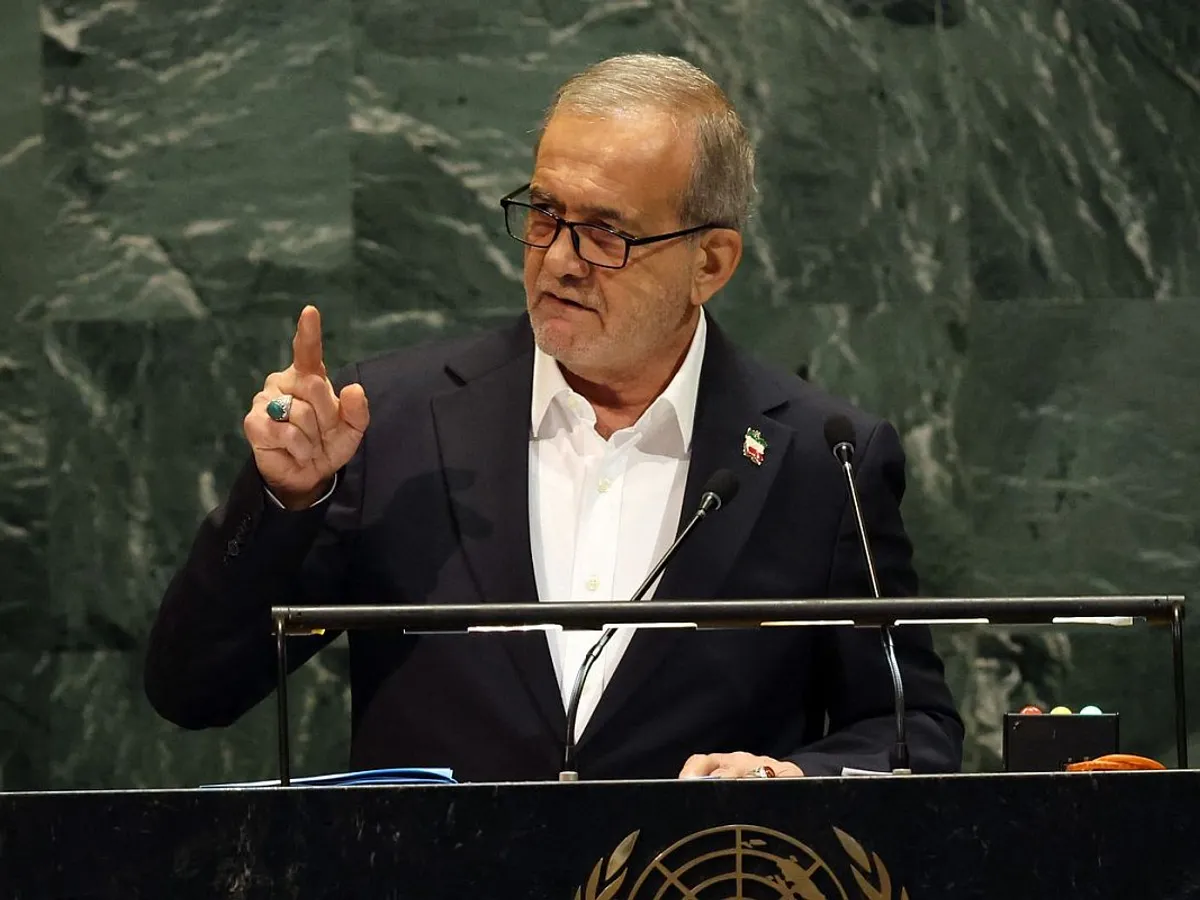 Semne de zăpăceală între instituţiile Iranului. IRGC îl contrazice pe preşedintele Pezeshkian