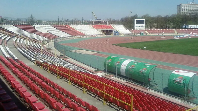 Stadionul Dinamo, aflat în litigiu. Echipa joacă pe Stadionul Arcul de Triumf - Foto: Wikimedia/Tico189/CC BY-SA 3.0