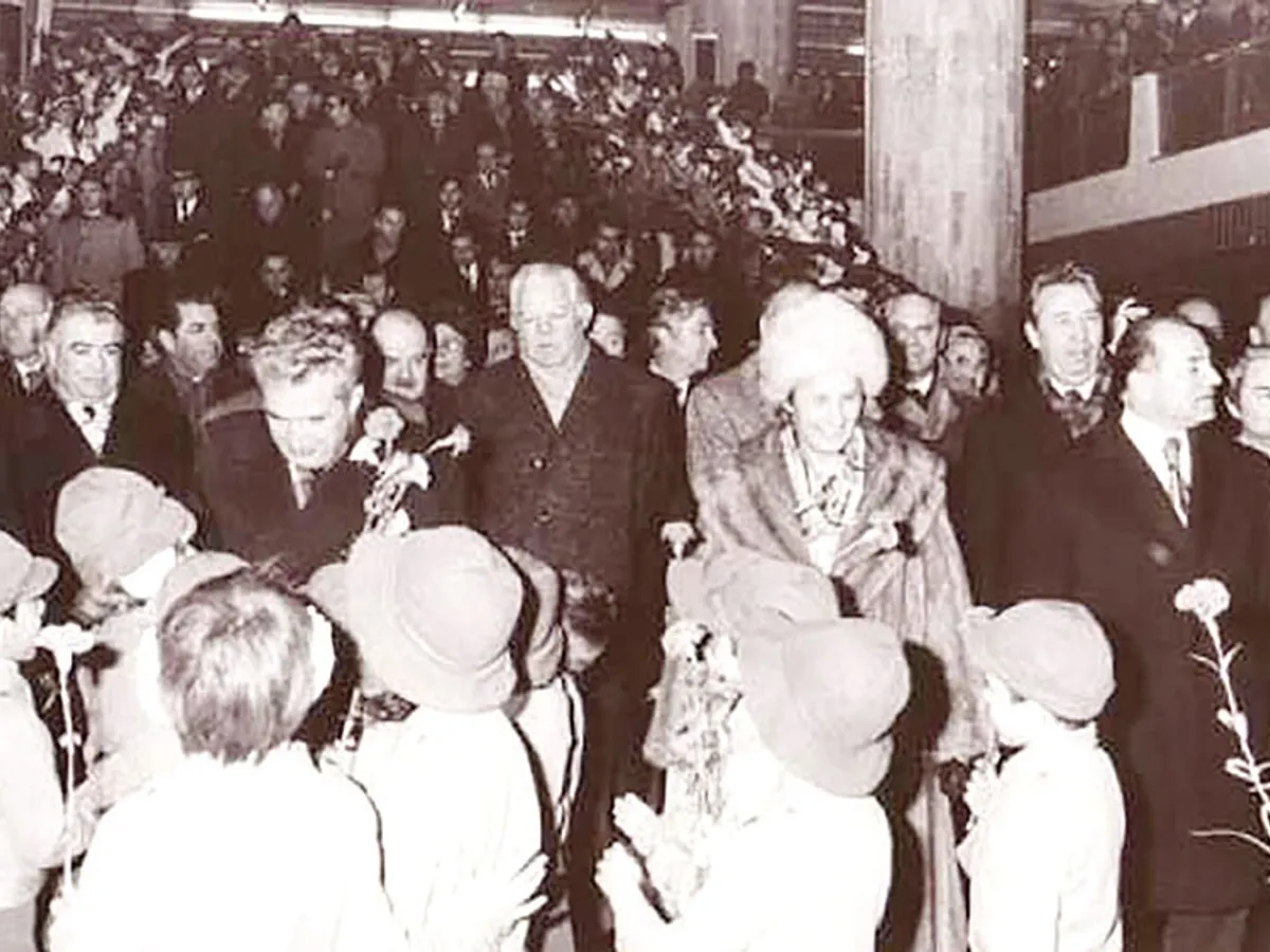 Decembrie 1979 Inaugurarea oficială a metroului din Bucureşti