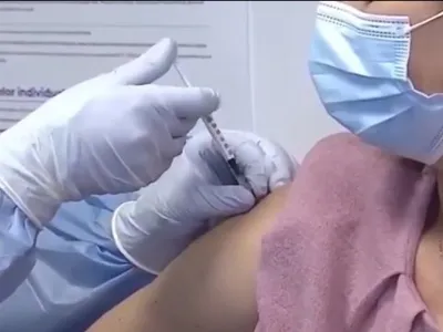 Orașe cu zeci de mii de locuitori nu au nici un medic de familie care să vaccineze anti-COVID/FOTO: ziaruldeiasi.ro