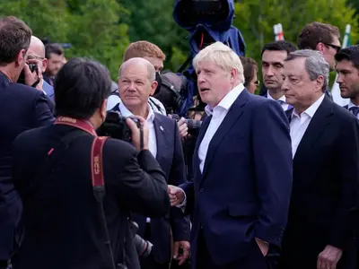 Boris Johnson a spus la Summitul G7:  "Trebuie să secăm regimul lui Putin de finanţările sale. Asta este ceea ce fac Regatul Unit şi aliaţii săi" - Foto: Profimedia Images