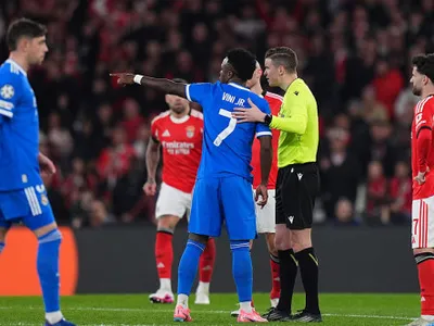 Henry a ”explodat” în direct și a găsit vinovatul: ”Mă cenzurez pentru că nu vreau să fiu dat afară. E o rușine”